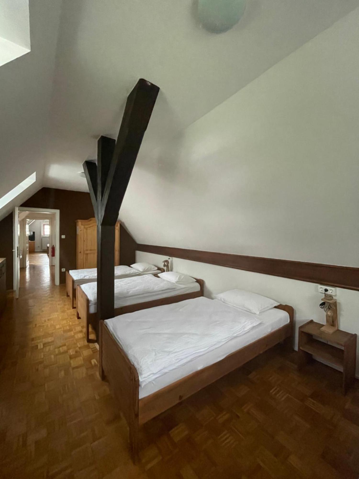 Gostisce Barbara Hotel Idrija Exterior photo